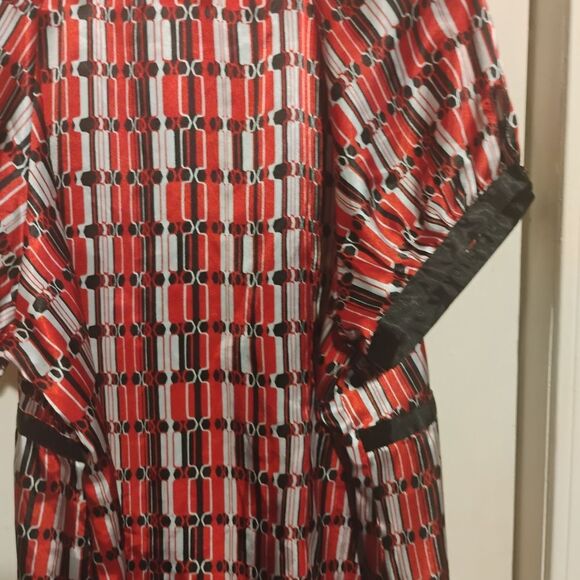 Venezia Red and Black Patterned Blouse - Picture 9 of 12